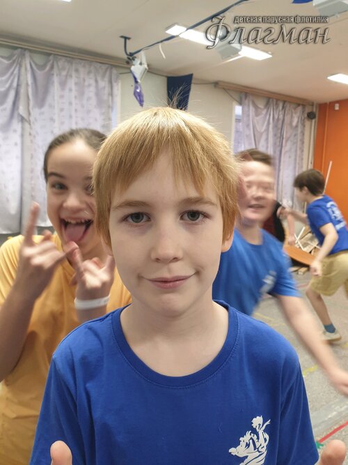 30b578be.ID Photo.102201